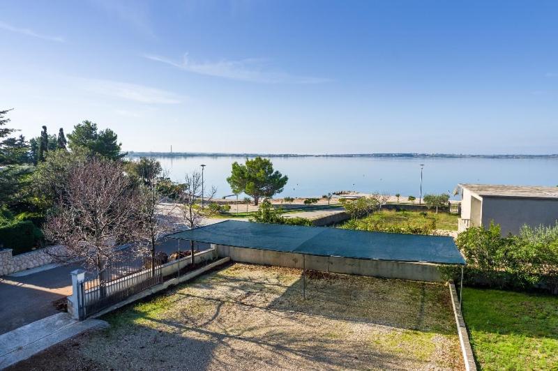 Apartment Nin - Vrsi At The Beach Exteriör bild