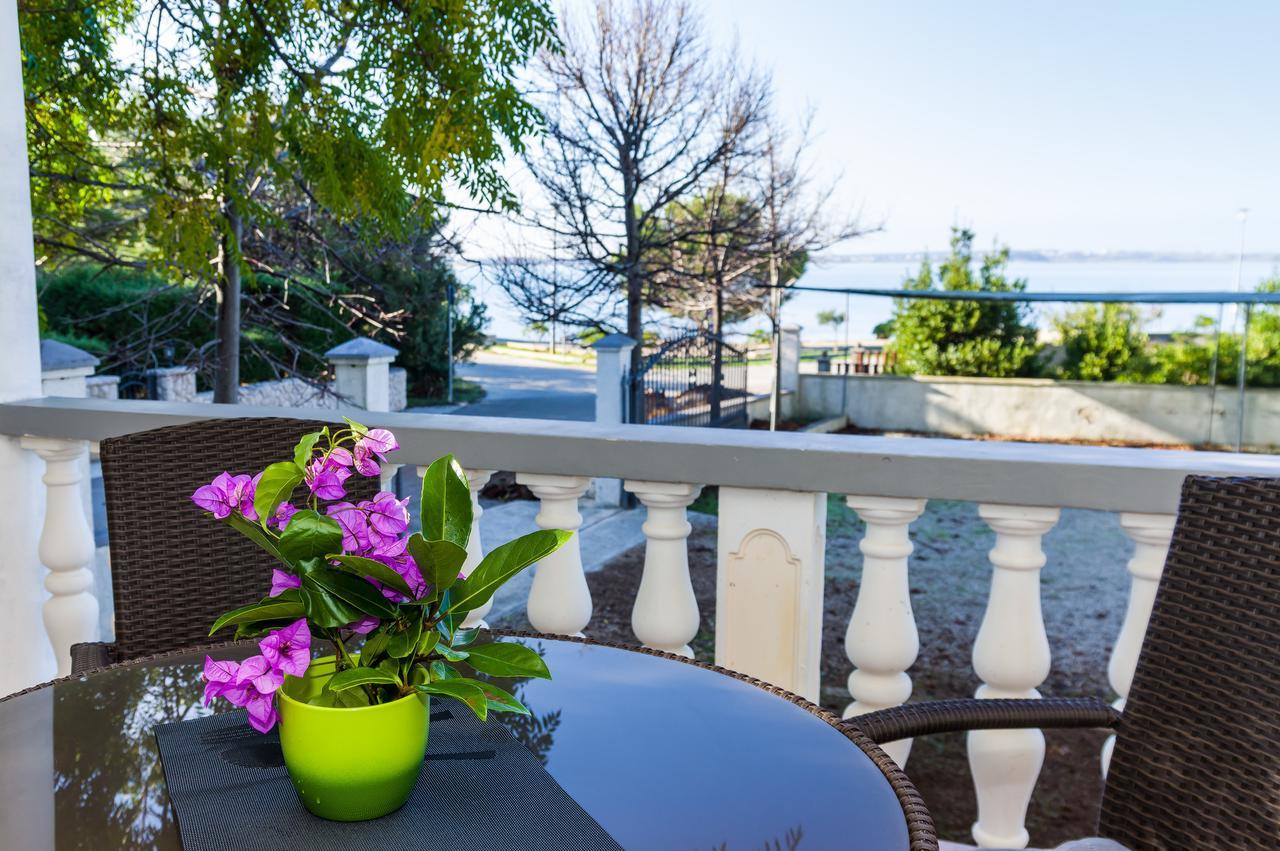 Apartment Nin - Vrsi At The Beach Exteriör bild